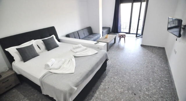 Zennova #29 Sirene Luxury Studio, Book Hotel Gerakini 