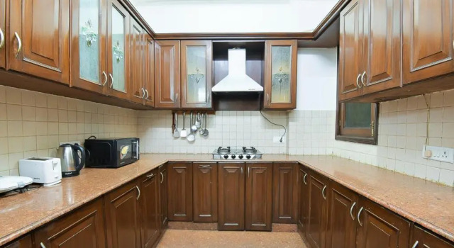 Апартаменты BluO Modern 1BHK - N Block Market Greater Kailash
