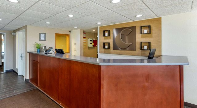 Comfort Inn & Suites Jackson - West Bend, Reserva ahora Hotel West Bend Wisconsin