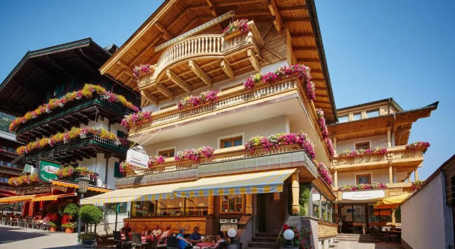 Hotel Wechselberger by Alpeffect Hotels, Забронировать Отель Отели Зальбах-Хинтерглемм с парковкой, Парковка