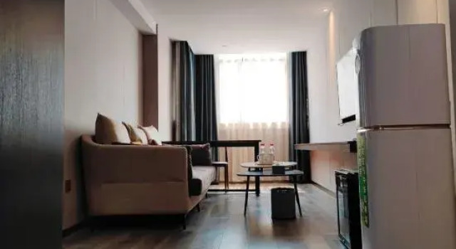 Люкс Deluxe Zhengzhou Yindu Hotel (China Great Wall Aluminum)