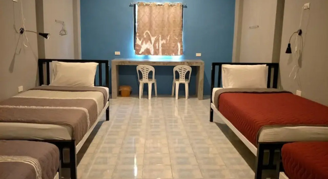 OYO 1147 The Moment Hostel