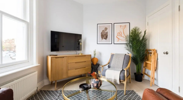 The Baron’s Bolthole - Modern & Bright 1BDR  Flat, Забронировать Отель Отели Лондона 3 звезды, рядом с Больница Чаринг-Кросс, 3*