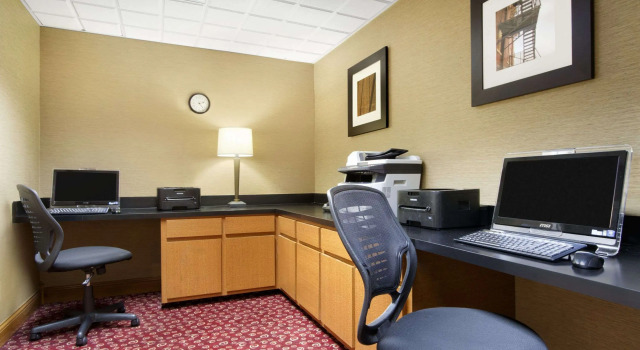 Wingate by Wyndham - Chattanooga, Buchen Sie Hotel Drake Forest Chattanooga