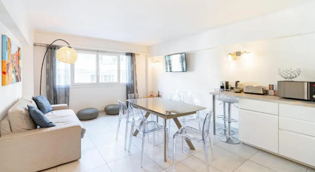 Апартаменты Cannes premium 3 BR 2 bath fully renovated heart of town by Olam Properties