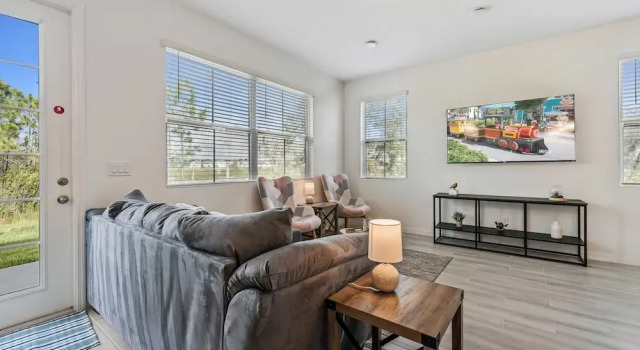1080 Plantation Lane
