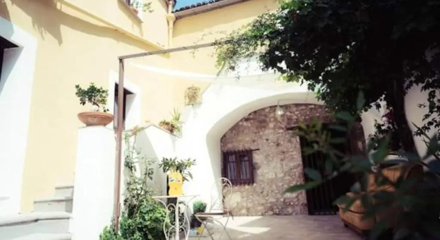 Charming House in Francolise with Sea View, Reserva ahora Hotel Francolise Campania