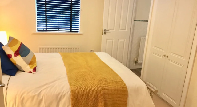 Modern 2 Bed Apartment in Southampton