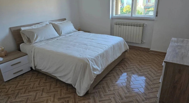 Lakeview Balcony Apartment in Bolsena, Book Lejlighed Bolsena Lake Bolsena