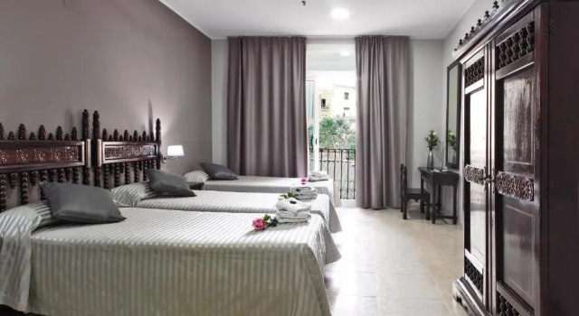 Четырёхместный номер Standard Hotel Inglés