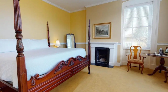 Люкс Premier The Presidents Quarters Inn