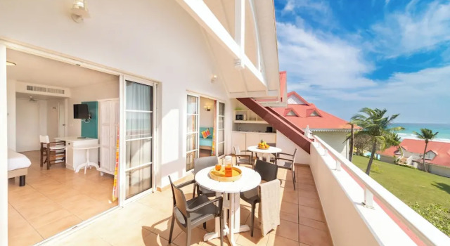 Студия с видом на море Village Pierre & Vacances Sainte Anne