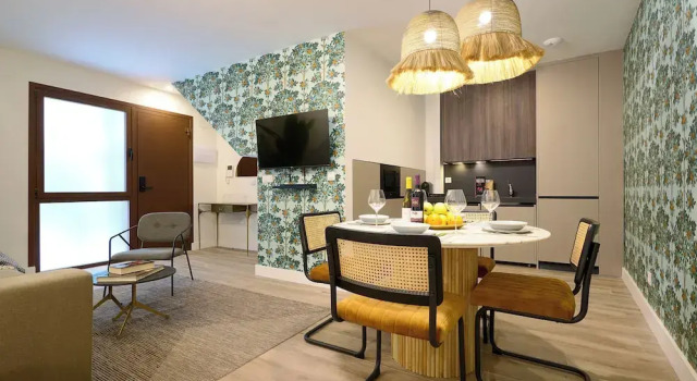 Апартаменты Comfort Casa Pizarro, by Homing U
