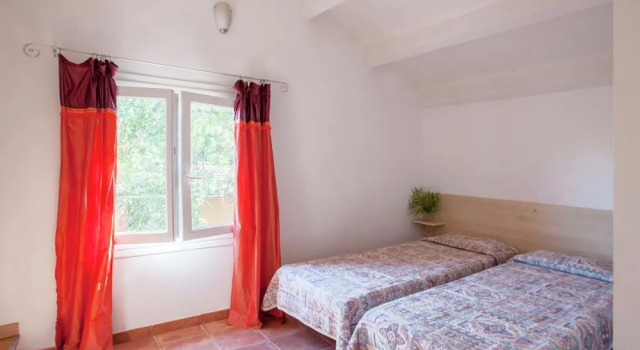 Holiday home 150m from the beach in Corsica, Varaa Hotelli  