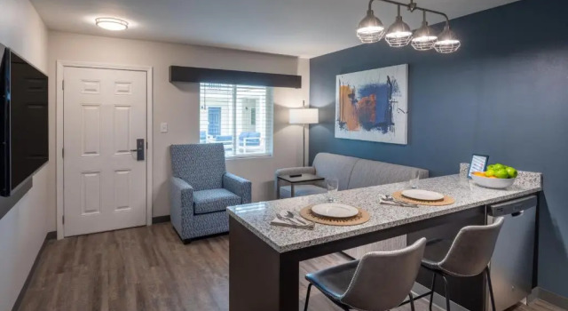 Люкс stayAPT Suites Alexandria-Fort Belvoir