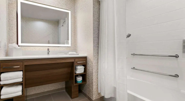 Четырёхместная студия Home2 Suites By Hilton Phoenix Downtown