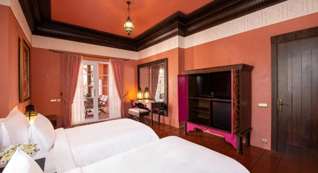 Люкс Orient с джакузи Rixos Park Belek - The Land Of Legends Access