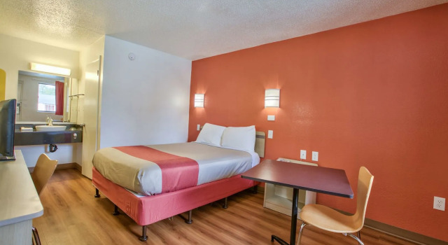 Loyalty Inn Tallahassee
