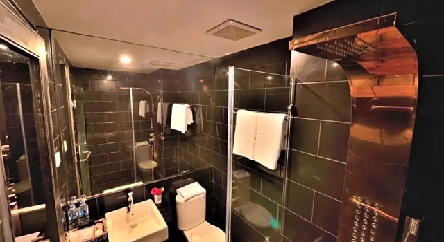 Camera Deluxe Amaroossa Grande Bekasi