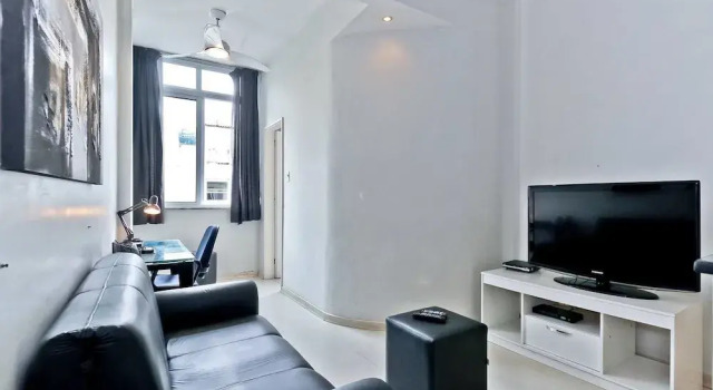 2 Bedroom on Beach Block 202 Holiday Home 2