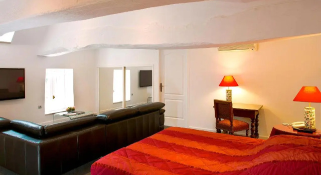 Апартаменты Château de Fleurville & Spa