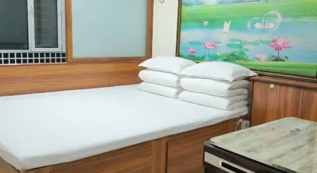 Кровать в общем номере Yumeiquan Hotspring Homestay (Quancheng Community Branch)