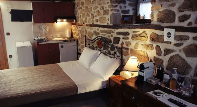 Aristotelis Guest Houses, Забронировать Гостевой дом  