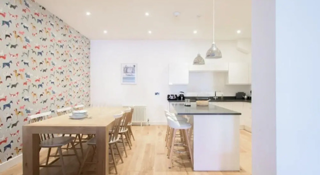 The White Wood Forest - Newly Renovated Jewellery Quarter 3bdr