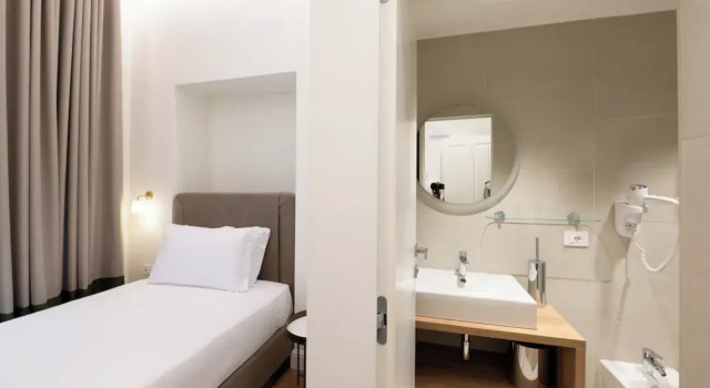 Casa D Hotel Napoli, Забронировать Отель Отели Неаполя 3 звезды, рядом с Кафедральный собор Неаполя, 3*