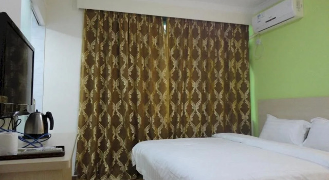 Qianxi Hotel