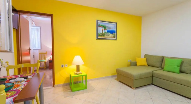 Апартаменты Цокольный этаж Apartments & Rooms Alagić