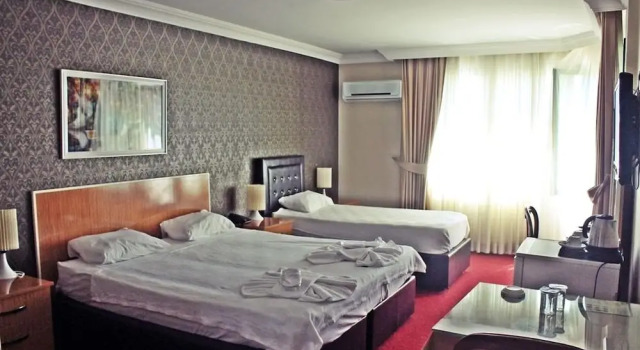 Oz Cinar Hotel