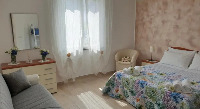 B&B Villa Rosa new, Забронировать Отель «постель и завтрак» Сант-Антонио-Абате Кампания