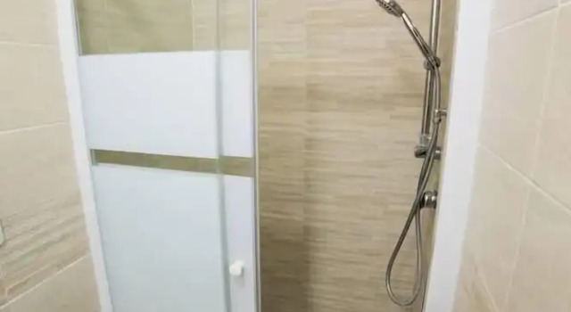 Трёхместный номер Standard c 1 комнатой с балконом и с видом на город B&B Metropolitan