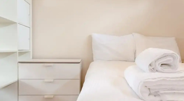 4 Bedroom Mews House in Kensal Rise, Забронировать Дом для отпуска Виллы Большого Лондона, Вилла