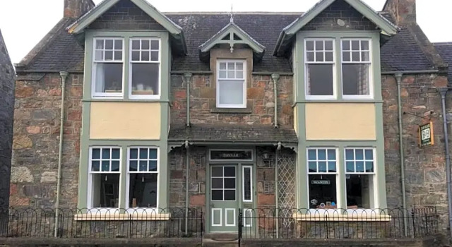 Davaar B&B, Book Bed and Breakfast Hoteller i Dufftown med parkering, Parkering