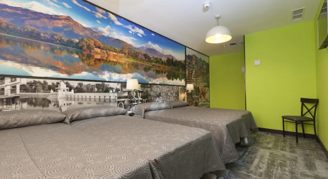 Четырёхместный номер JC Rooms Jardines