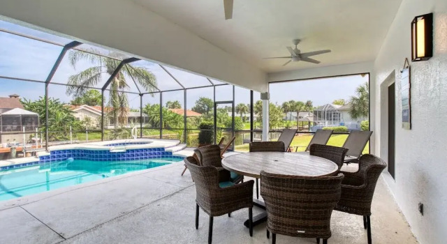 Life's Porpoises - 29 Coconut Ct, Забронировать Дом для отпуска Виллы Палм-Кост, рядом с Общинная церковь в Хэммоке, Вилла