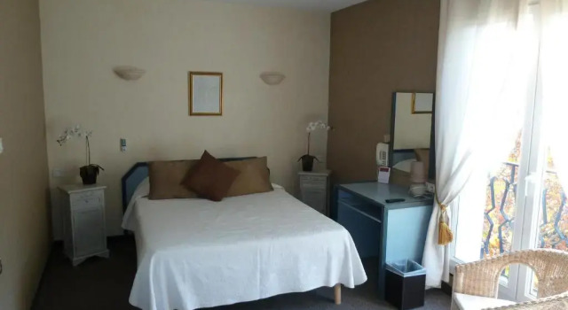 Номер Superior Hotel Restaurant Le Commerce
