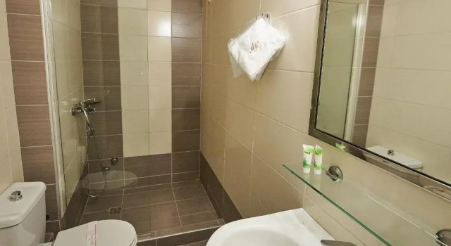 Трёхместный номер Standard Atlantic Hotel