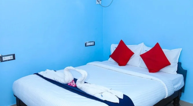 Семейный номер Standard Dolphin Beach Guest House