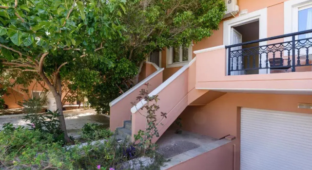 Студия Poseidon Studios & Apartments
