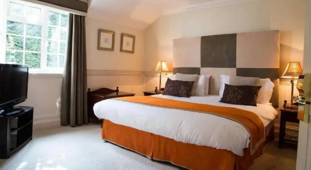 Lord Bute Hotel & Restaurant