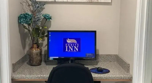 Orbits Inn, Rezervovat Mini-hotel Somerset Massachusetts