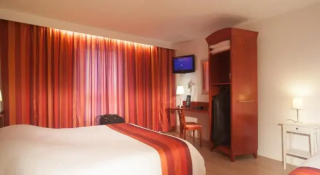 Номер Comfort ibis Styles Lille Villeneuve dAscq