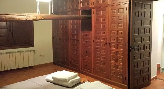 Apartamentos Turísticos Los Nidos, Забронировать Апартаменты/квартира Отели La Alcarria с парковкой, Парковка