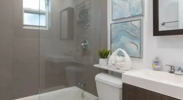 Renovated2 Br with Private Hot tub