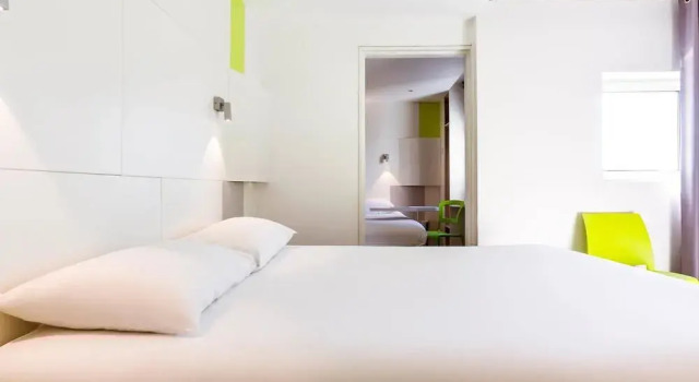 Hôtel Sovereign Saint-Ouen, Забронировать Отель Сент-Уэн-сюр-Сен Seine-Saint-Denis