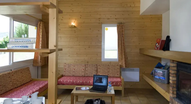 Village de Gites le Colombier, Réserver Appart'hôtel Mende Lozère
