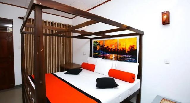 Habitación doble De lujo con balcón Celestial Inn